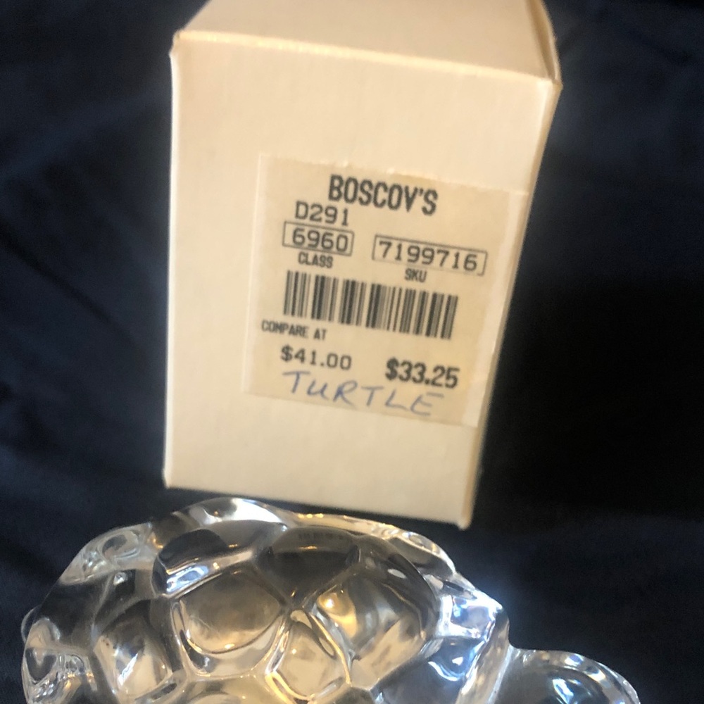Lead crystal 4” Turtle, 2” apple & 4.5” Bear all in excellent condition - Picture 5 of 15